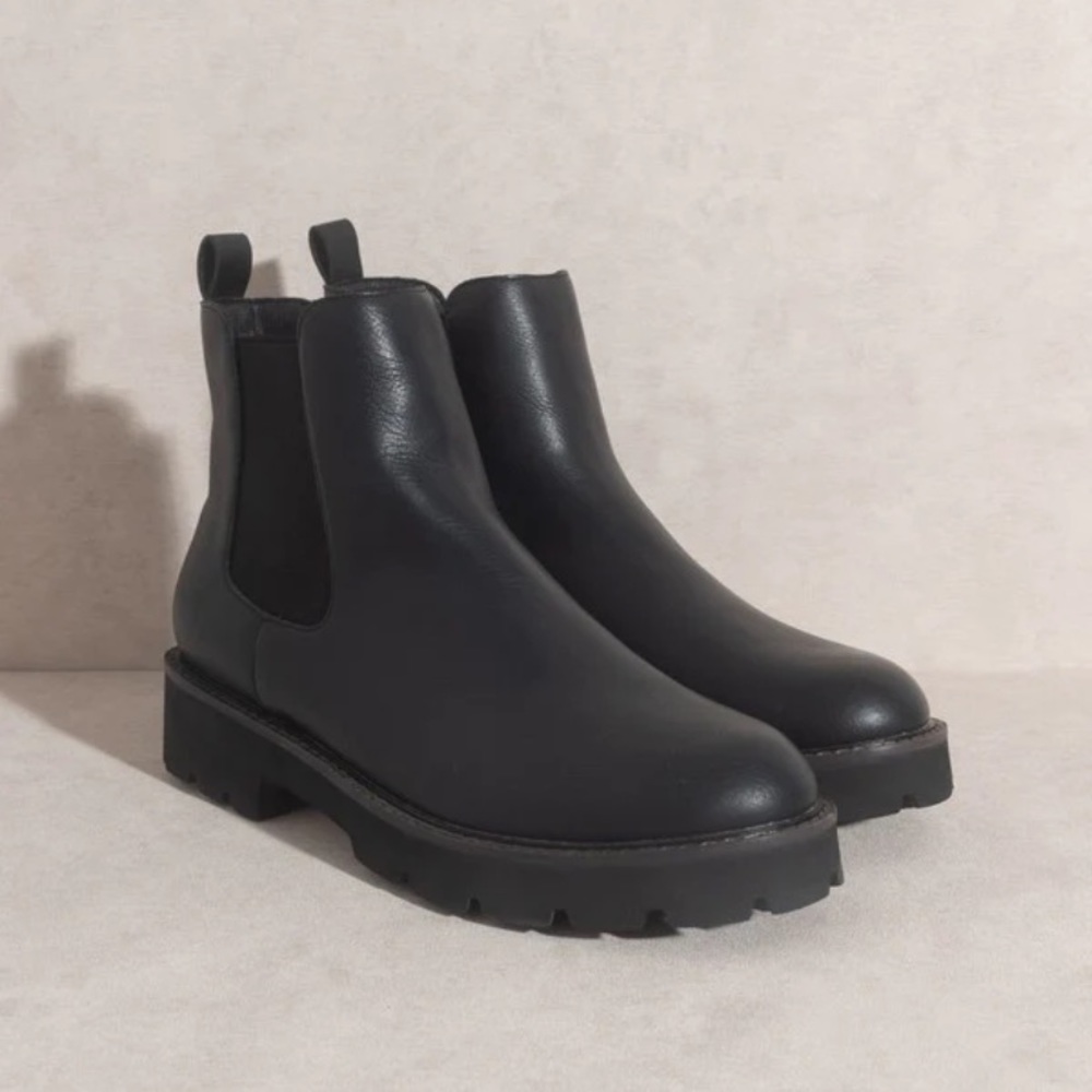Gianna Chunky Sole Chelsea Boot
